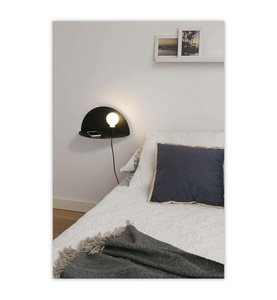 Lorefar (FARO), Als Nachttisch nutzbare Wandlampe Nit, Als Nachttisch nutzbare Wandlampe Nit