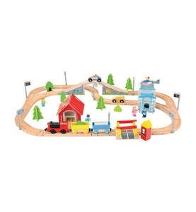 Bino, Bino Holzeisenbahn, 80 tlg. mit Batterie-Lok, Bino 82207 - Loko Lolly Holzeisenbahn, Spielset, 80-teilig, elektronische Lok mit Waggons