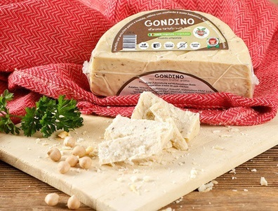 Pangea Food, Gondino - vegane Alternative zu Hartkäse mit Pfeffer, 200g, Gondino - vegane Alternative zu Hartkäse mit Pfeffer, 200g