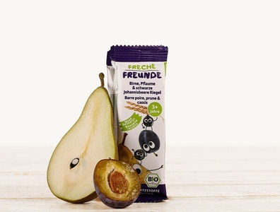 erdbär FRECHE FREUNDE, Bio Frecher Riegel Birne, Pflaume & Schwarze Johannisbeere, 4 Stück, 92g, 
