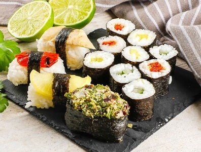 Lucas Poissons, Sushi grosser vegetarischer Mix, 13 Rollen, 325g, 