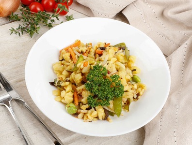 Minnig Metzgerei, Spätzli Pfanne vegetarisch, ca. 300g, Spätzli Pfanne vegetarisch, ca. 300g