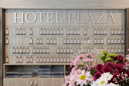 Hotel Plaza Hannover, Hotel Plaza Hannover, DEUTSCHLAND, 3 Tage Kurzurlaub für zwei im zentralen Hotel Plaza Hannover, Reisen, Urlaubsgutschein, Städtetrip, Messe München besuchen, Urlaub in Bayern, Münchenurlaub, Kurzreise, Geschenkidee, Gutschein, Dini Chance GmbH, DEUTSCHLAND, 3 Tage Kurzurlaub für zwei im zentralen Hotel Plaza Hannover, Reisen, Urlaubsgutschein, Städtetrip, Messe München besuchen, Urlaub in Bayern, Münchenurlaub, Kurzreise, Geschenkidee, Gutschein
