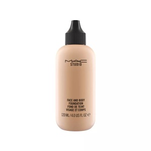 MAC, MAC C1 Face & Body Foundation 120ml, Mac Cosmetics - M·A·C Studio Face and Body Foundation 120 ml - C1
