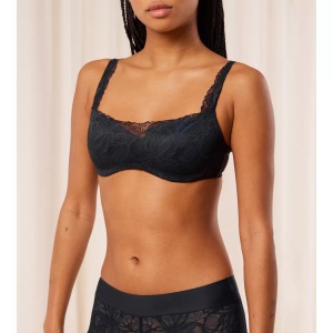 TRIUMPH, Triumph Bügel-BH »Body Make-Up Illusion Lace Balconette«, Stretch-Spitze, BODY MAKE-UP ILLUSION LACE BH mit Bügel, gefüttert in schwarz
