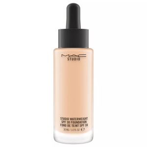 MAC, MAC NC30 Studio Waterweight SPF 30/PA++ Foundation 30ml, MAC MAC Studio Waterweight foundation 30.0 ml