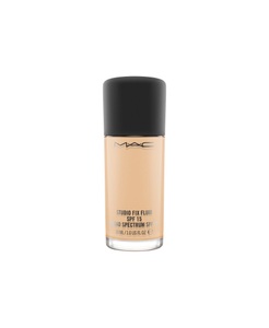 MAC, MAC Studio Fix Fluid NC20 Studio Fix Fluid SPF 15 Foundation 30ml, M.A.C Studio Fix Fluid SPF 15 - NC 20 30ml