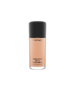 MAC, MAC NW33 Studio Fix Fluid SPF 15 Foundation 30ml, Mac Cosmetics - Studio Fix Fluid SPF 15 - NW33