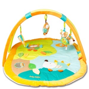 Fehn, Fehn Activity-Decke ONE Size, fehn Krabbeldecke mit Spielbogen Forest