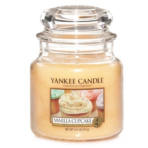Yankee Candle, Yankee Candle Vanilla Cupcake M (Medium) - 411g, YANKEE CANDLE Vanilla Cupcake Duftkerze