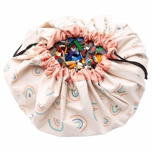 Play & Go, Play & Go 2in1 Spielmatte und Spielzeugsack RAINBOW (Ø140) in weiß/bunt, 