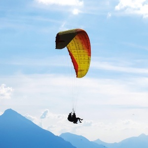 SMARTBOX, Tandem-paragliding-flug In Der Region Gruyère Für 1 Person - Geschenkbox Unisex, Tandem-Paragliding-Flug in der Region Gruyère für 1 Person