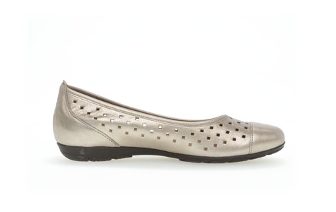 Gabor, Gabor Ballerina, mit luftigem Lochmuster, Gabor Ballerina aus feinglänzendem Perlatoleder bronze