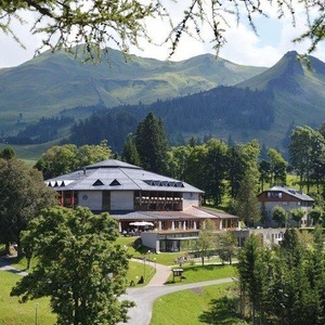 Geschenkidee, Rosenzauber Wellness Auszeit Für Verliebte - 2 Übernachtungen (für 2 Personen) Unisex, 