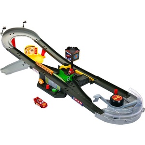 Mattel Cars, Mattel Cars Disney Cars Piston Cup Action-Rennstrecke, Mattel® Autorennbahn »Disney Cars Piston Cup Action-Rennstrecke«