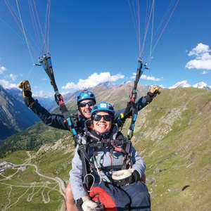 SMARTBOX, Atmosphärischer Tandem-paragliding-flug Im Kanton Wallis - Geschenkbox Unisex, Atmosphärischer Tandem-Paragliding-Flug im Kanton Wallis
