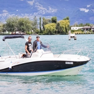 SMARTBOX, Familienausflug Auf Dem Genfer See Auf Einem Motorboot Mit Badepause - Geschenkbox Unisex, Familienausflug auf dem Genfer See auf einem Motorboot mit Badepause