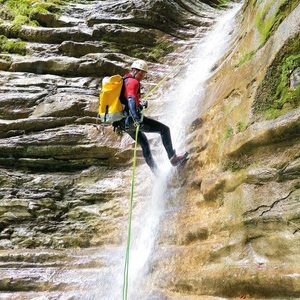 SMARTBOX, Sensationeneller Abstieg: 1 Canyoning-erlebnis Für 1 Abenteurergeist - Geschenkbox Unisex, Sensationeneller Abstieg: 1 Canyoning-Erlebnis für 1 Abenteurergeist