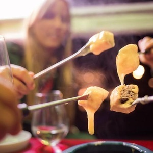 Geschenkidee, Fondue Tuktuk City Tour - Für 4 Personen Unisex, 