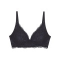 TRIUMPH, Triumph Bügelloser BH »Amourette Charm T«, Stretch-Spitze, leicht, weich, tiefer V-Ausschnitt