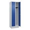 CP, C+P Spind Classic PLUS, 2 Abteile, lichtgrau / enzianblau, B 600 mm, mit Bodensockel, Zylinderschloss