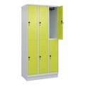 CP, C+P Doppelstock-Spind Classic PLUS, Sockel, 3 Abteile, HxBxT 1.950 x 900 x 500 mm, lichtgrau, clowngrün, 6 Fächer, für Vorhängeschloss