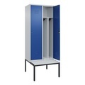 CP, C+P Spind Classic PLUS Sitzbank, 2 Abteile, mittig, lichtgrau / enzianblau, B 800 mm, Zylinderschloss, untergebaut, Kunststoff