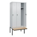 CP, C+P Spind Classic PLUS Sitzbank, 3 Abteile, lichtgrau, B 900 mm, Sicherheits-Drehriegel, auskragend, Buche-Hartholz