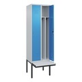 CP, C+P Spind Classic PLUS Sitzbank, 2 Abteile, mittig, lichtgrau / lichtblau, B 600 mm, Zylinderschloss, auskragend, Kunststoff