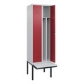 CP, C+P Spind Classic PLUS, 2 Abteile, Trennwand, HxBxT 2.120 x 600 x 815 mm, Zylinderschloss, auskragende Bank aus Kunststoff, lichtgrau, rubinrot