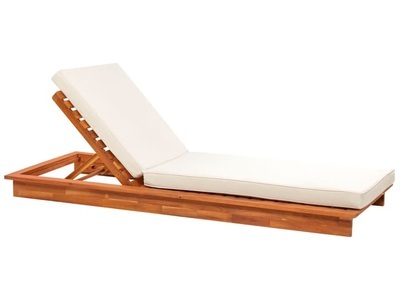Beliani, Liege aus Akazienholz Klassisch GRANARI Liege aus Akazienholz Klassisch GRANARI, Beliani - Liege aus Akazienholz Klassisch GRANARI, One Size, Schneeweiss