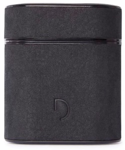 10mm, Decoded - AirPods (1. & 2. Generation) Leder Hardcase Schutzhülle Abdeckung mit Karabinerhaken (D94PC2BK) - Schwarz, 