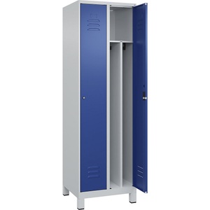 C+P Spind Classic PLUS, 2 Abteile, lichtgrau / enzianblau, B 600 mm, mit Füßen, Zylinderschloss, Trennwand mittig