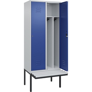 C+P Spind Classic PLUS Sitzbank, 2 Abteile, mittig, lichtgrau / enzianblau, B 800 mm, Zylinderschloss, auskragend, Kunststoff
