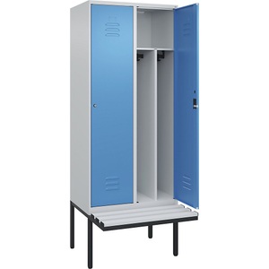 C+P Spind Classic PLUS Sitzbank, 2 Abteile, mittig, lichtgrau / lichtblau, B 800 mm, Zylinderschloss, auskragend, Kunststoff