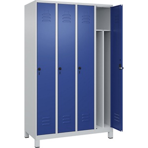 C+P Spind Classic PLUS, 4 Abteile, lichtgrau / enzianblau, B 1200 mm, mit Füßen, Drehriegel, Trennwand mittig