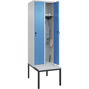 C+P Spind Classic PLUS Sitzbank, 2 Abteile, lichtgrau / lichtblau, B 600 mm, Sicherheits-Drehriegel, untergebaut, Kunststoff