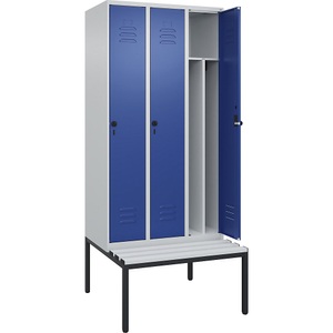 C+P Spind Classic PLUS Sitzbank, 3 Abteile, mittig, lichtgrau / enzianblau, B 900 mm, Sicherheits-Drehriegel, untergebaut, Kunststoff
