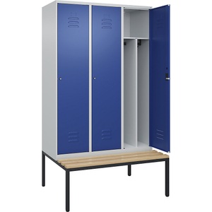 C+P Spind Classic PLUS Sitzbank, 3 Abteile, mittig, lichtgrau / enzianblau, B 1200 mm, Zylinderschloss, untergebaut, Buche-Hartholz