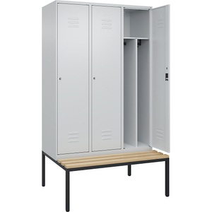 C+P Spind Classic PLUS Sitzbank, 3 Abteile, mittig, lichtgrau, B 1200 mm, Zylinderschloss, untergebaut, Buche-Hartholz