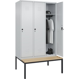 C+P Spind Classic PLUS Sitzbank, 3 Abteile, lichtgrau, B 1200 mm, Sicherheits-Drehriegel, untergebaut, Buche-Hartholz