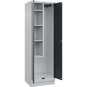 C+P Putzmittelspind Classic PLUS, 1 Abteil, Trennwand mittig, verkürzt, lichtgrau / grau, B 600 mm, mit Bodensockel, Zylinderschloss