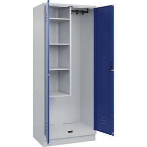 C+P Putzmittelspind Classic PLUS, 1 Abteil, Trennwand mittig, verkürzt, lichtgrau / enzianblau, B 800 mm, mit Bodensockel, Drehriegel