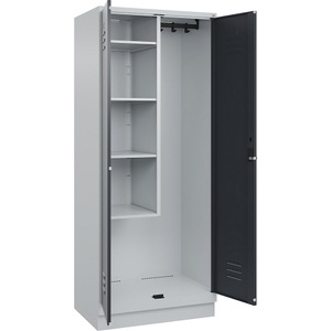 C+P Putzmittelspind Classic PLUS, 1 Abteil, Trennwand mittig, verkürzt, lichtgrau / grau, B 800 mm, mit Bodensockel, Drehriegel