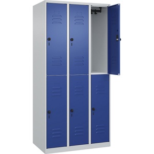 C+P Doppelstock-Spind Classic PLUS, 3 Abteile, lichtgrau / enzianblau, HxB 1850 x 900 mm, mit Bodengleitern, Drehriegel