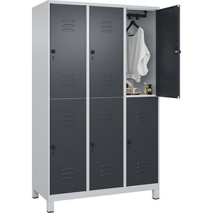 CP, C+P Doppelstock-Spind Classic PLUS, 3 Abteile, lichtgrau / grau, HxB 1950 x 1200 mm, mit Füßen, Drehriegel