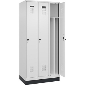 undefined, Spind Evolo PLUS Trennwand mittig, 3 Abteile, weiß, B 900 mm, mit Bodensockel, Sicherheits-Drehriegel, Spind Evolo PLUS Trennwand mittig, 3 Abteile, weiß, B 900 mm, mit Bodensockel, Sicherheits-Drehriegel