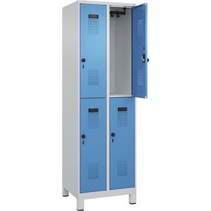 CP, C+P Doppelstock-Spind Evolo PLUS, 2 Abteile, lichtgrau / lichtblau, B 600 mm, mit breiten Füßen, Drehriegel, C+P Doppelstock-Spind Evolo PLUS, 2 Abteile, lichtgrau / lichtblau, B 600 mm, mit breiten Füßen, Drehriegel