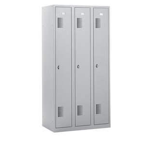QUIPO, QUIPO Garderobenschrank Breite 900 mm, 3 Abteile à 298 mm, mit Vorhängeschlossvorrichtung komplett lichtgrau, eurokraft basic Garderobenspind Amsterdam, 3 Abteile, lichtgrau, Breite 900 mm, Drehriegel