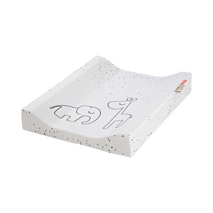 Done by Deer, Die sanft schlummernden Freunde Elphee und Raffi leisten Ihrem Schatz beim Wickeln gute Gesellschaft.Die einfarbige Wickeltischauflage mit den hübschen Dreamy Dots hat einen weichen, Oeko-Tex-zertifizierten Bezug. Er ist wasserabweisend und leicht zu, Done by Deer Wickelauflage Dreamy Dots